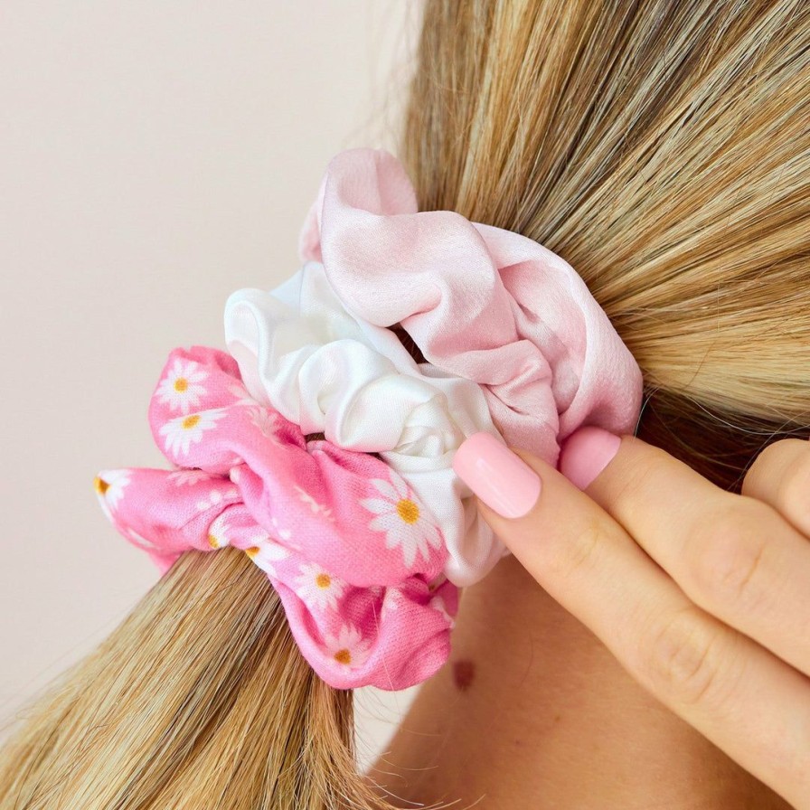 Accessories * | Brand New Disney Daisy Duck Scrunchie Pack